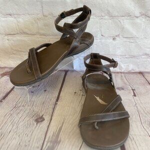 Chaco Juniper Brown Leather Strappy Comfort Sandals Women’s Size 6